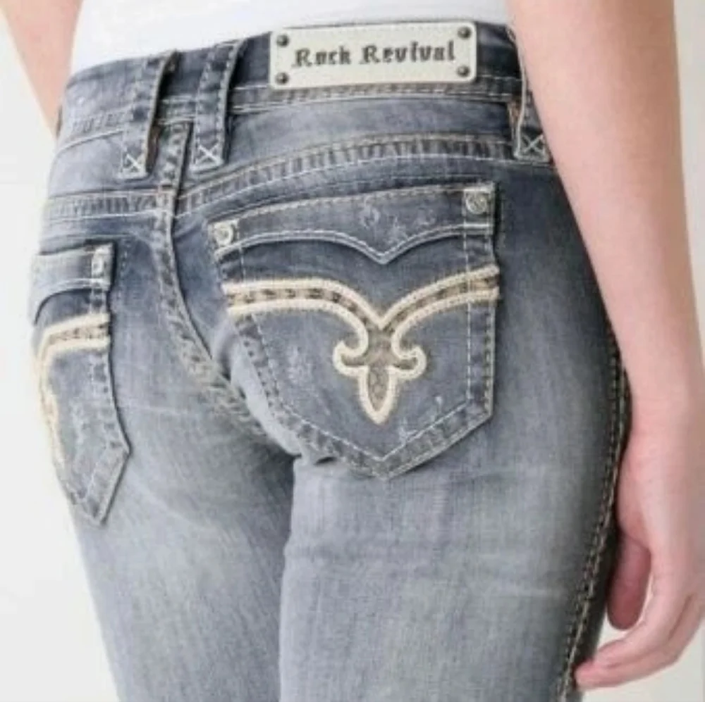 Rock Revival Women's Capri Vivian Crop Jeans Rhinestone Size 25